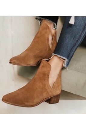 Coconuts By Matisse Pronto Brown Suede Booties Boots 7